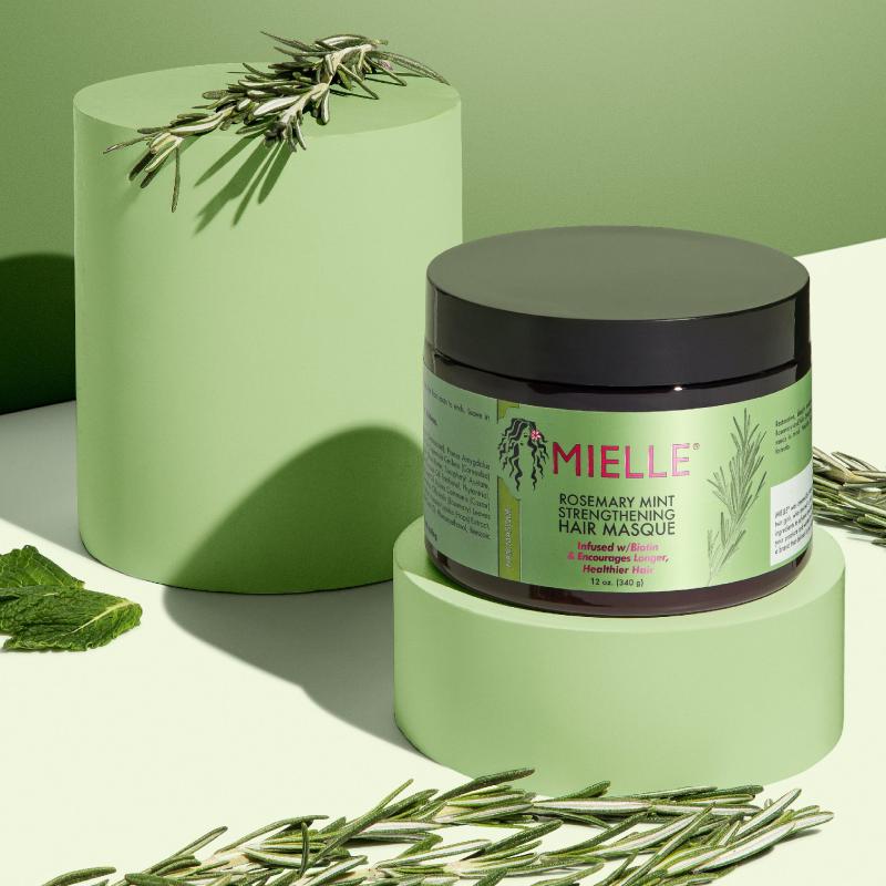 Mielle Rosemary Mint Strengthening Hair Masque 2